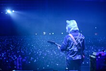 MAN WITH A MISSION「Tales of Purefly Tour 2014」千葉・幕張メッセ公演の様子。