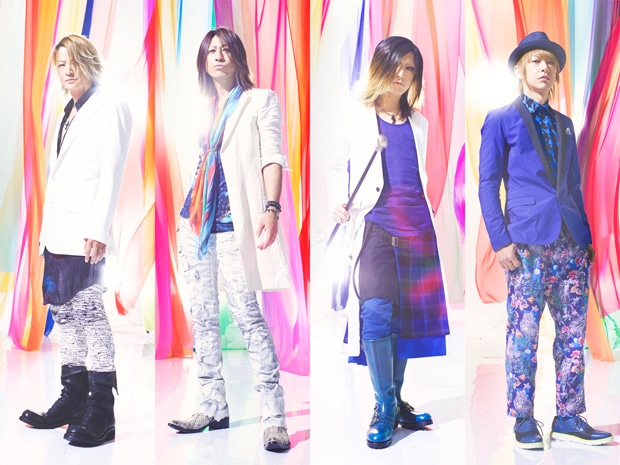 蜷川実花撮り下ろしによる「BLEEZE」PVのキービジュアル。