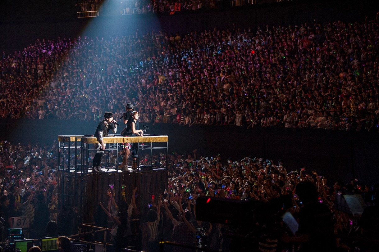 AAA「AAA ARENA TOUR 2014 -Gold Symphony-」国立代々木競技場第一