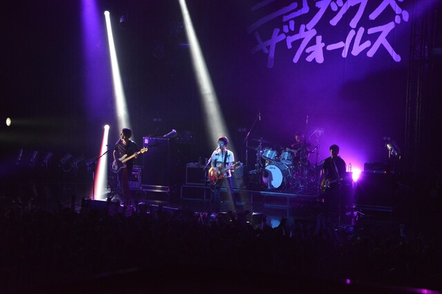 NICO Touches the Walls「ニコ タッチズ ザ ウォールズ ノ ゼップ」Zepp Namba公演の様子。