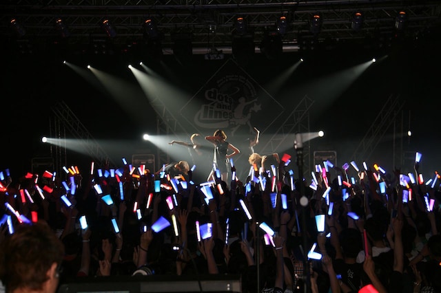 「May'n Road to 10th Anniversary Japan & World Tour 2014-2015『dots and lines』」台湾公演の様子。