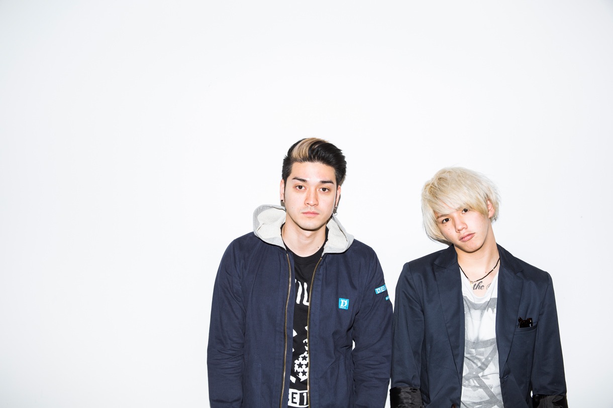 左からKOJI、Hiro。