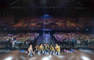 「BOYFRIEND LOVE COMMUNICATION 2014 -Start up!-」千葉・幕張メッセイベントホール公演の様子。