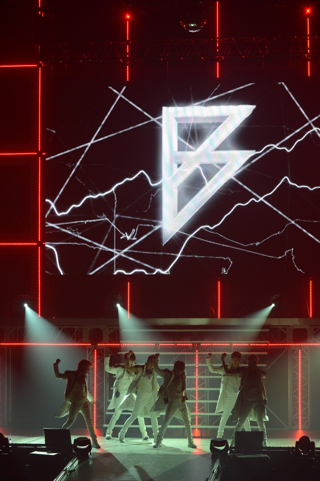 「BOYFRIEND LOVE COMMUNICATION 2014 -Start up!-」千葉・幕張メッセイベントホール公演の様子。