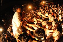 BLUE ENCOUNT「DESTINATION IS "PLACE"」Music Club JANUS公演の様子。（撮影：藤川正典）