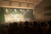 黒木渚「革命がえし」東京・渋谷公会堂公演の様子。