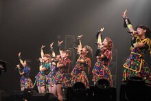 「アップアップガールズ（仮）1st全国ツアー アプガ第二章（仮）進軍～中野サンプラザ 超決戦～」の様子。