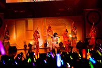 「アップアップガールズ（仮）1st全国ツアー アプガ第二章（仮）進軍～中野サンプラザ 超決戦～」の様子。