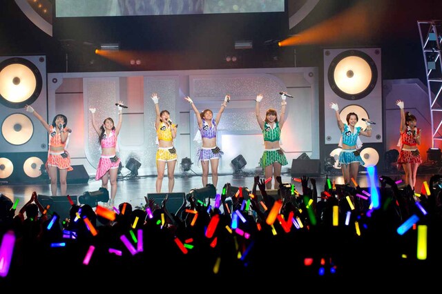 「アップアップガールズ（仮）1st全国ツアー アプガ第二章（仮）進軍～中野サンプラザ 超決戦～」の様子。