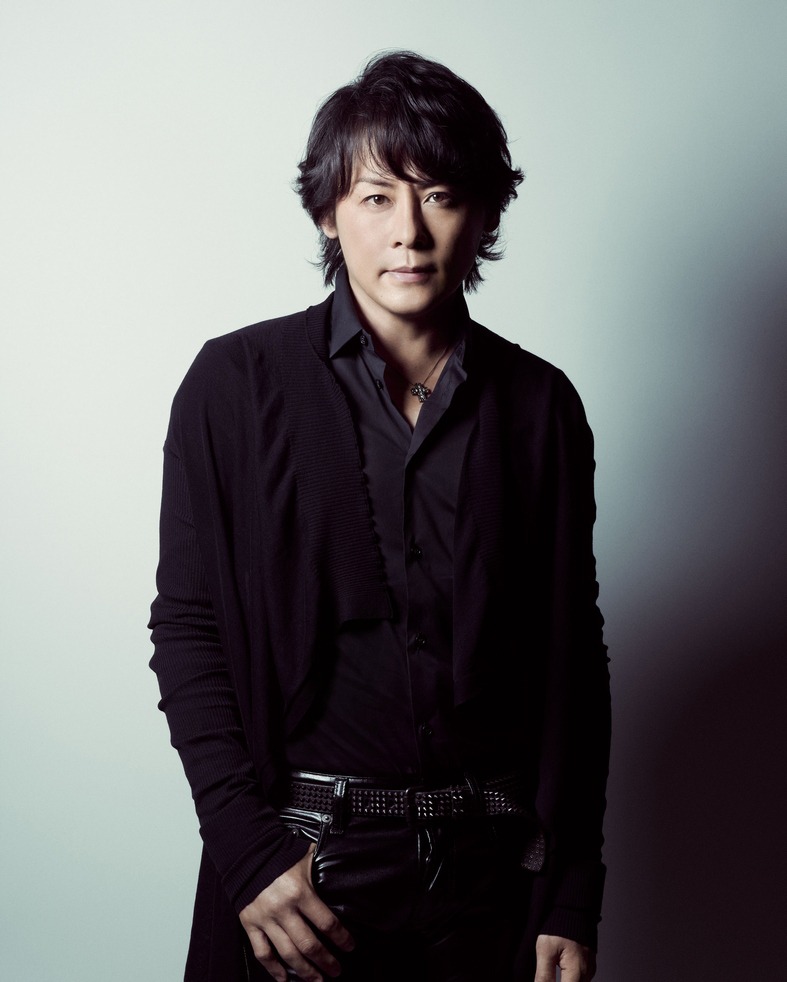 河村隆一