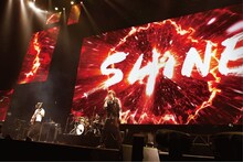 Mayday「JUST ROCK IT!!!」の様子。