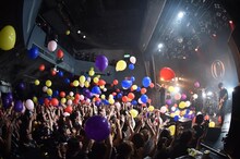 「ザ・チャレンジ×D.W.ニコルズ ダブルリリースパーティー」の様子。