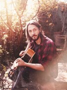 グラント・ニコラス