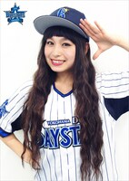 横浜DeNAベイスターズとトミタ栞のコラボレーション下敷き。