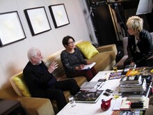 アレハンドロ・ホドロフスキー監督と京の対談の様子。