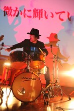 HERE「CHAOTIC SYMPATHY」PV撮影の様子。