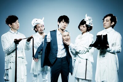 東京カランコロン。中央がいちろー（Vo, G）。