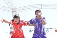 奈良崎とわ、堀くるみ（左から）