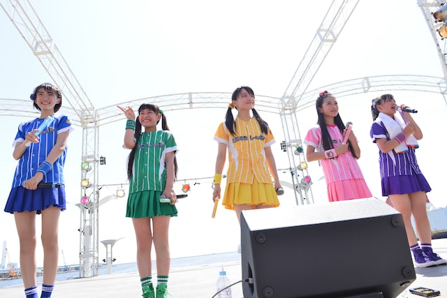 5人体制となったたこやきレインボー。