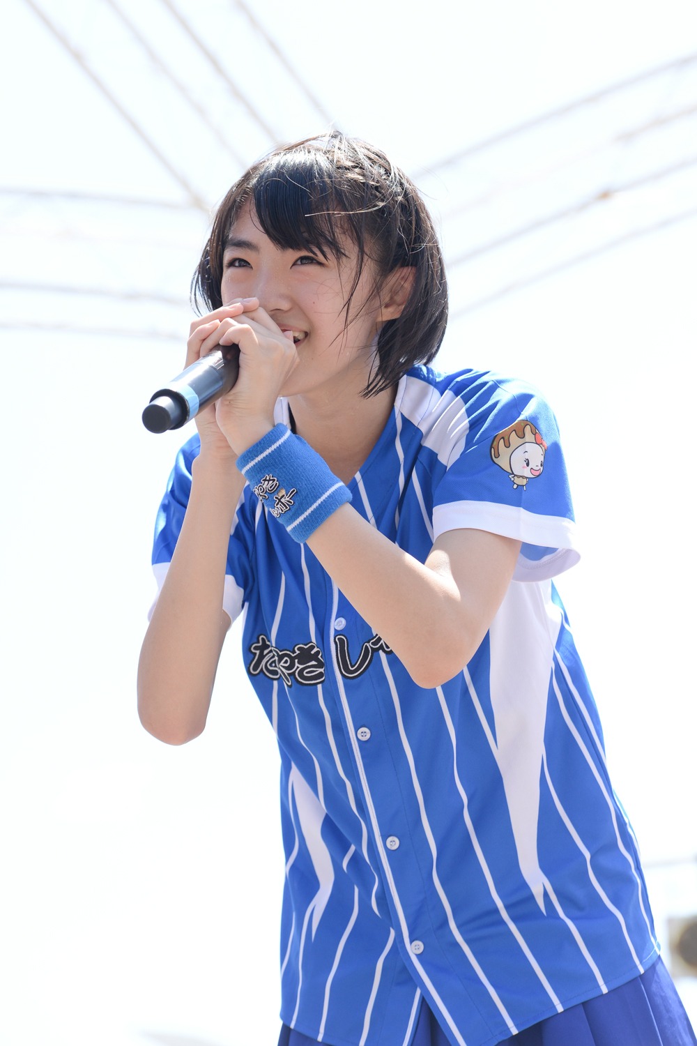 春名真依