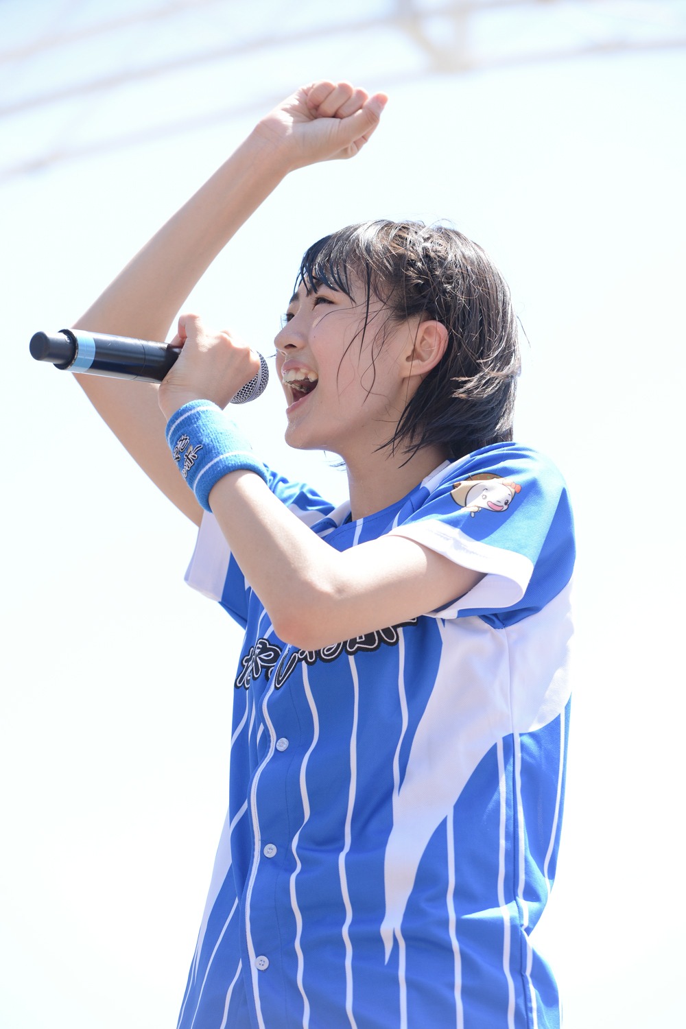春名真依