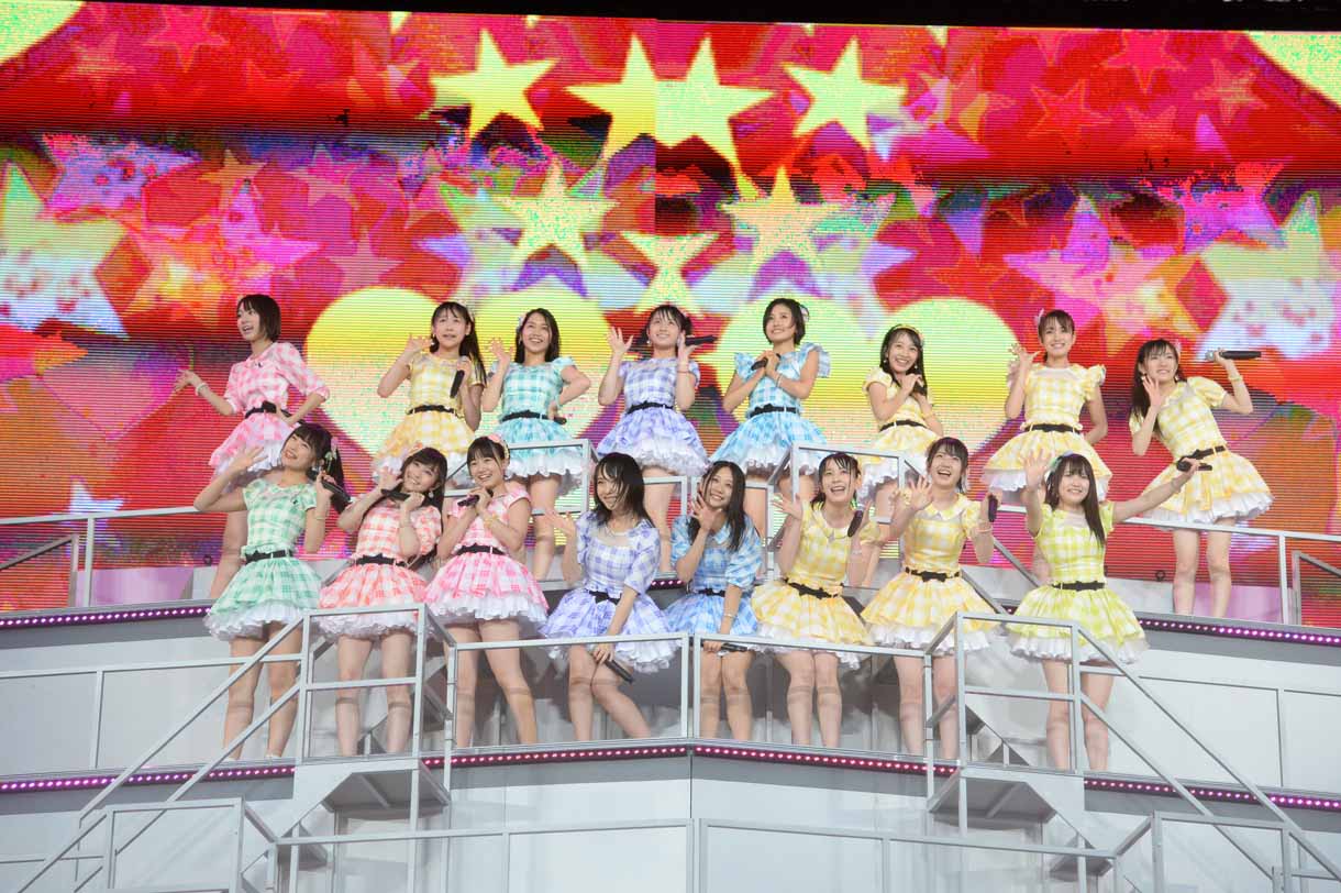 「AKB48 37thシングル選抜総選挙 夢の現在地～ライバルはどこだ？～」ライブの様子。 (c)AKS