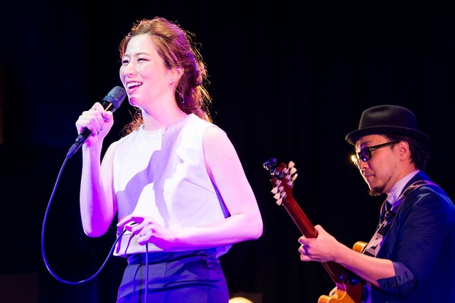 JiLL-Decoy associationのchihiRo（Vo）、kubota（G）。 （Photo by Yoshitaka Shirakura）