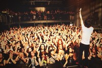 ギルガメッシュ「girugamesh 2014 Europe tour "MONSTER"」ドイツ・エッセン公演の様子。