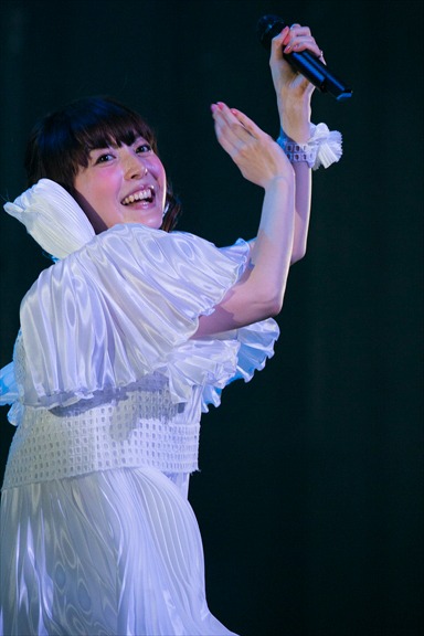 花澤香菜「花澤香菜 live 2014 “25”」東京・NHKホール公演の様子。