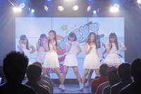 「@JAM NEXT Vol.8～梅雨でもたのしく。アイドルふれあいミーティング～」でパフォーマンスを披露したアイドルネッサンス。