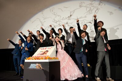 ペガサス流星拳を放つ出演者たち。