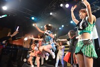 「ZANSHING SUN FESTIVAL～決戦編～」アンコールの様子。