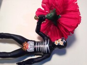 「きんぷんかんぷん」ダウンロードコード付きのフィギュアの例。