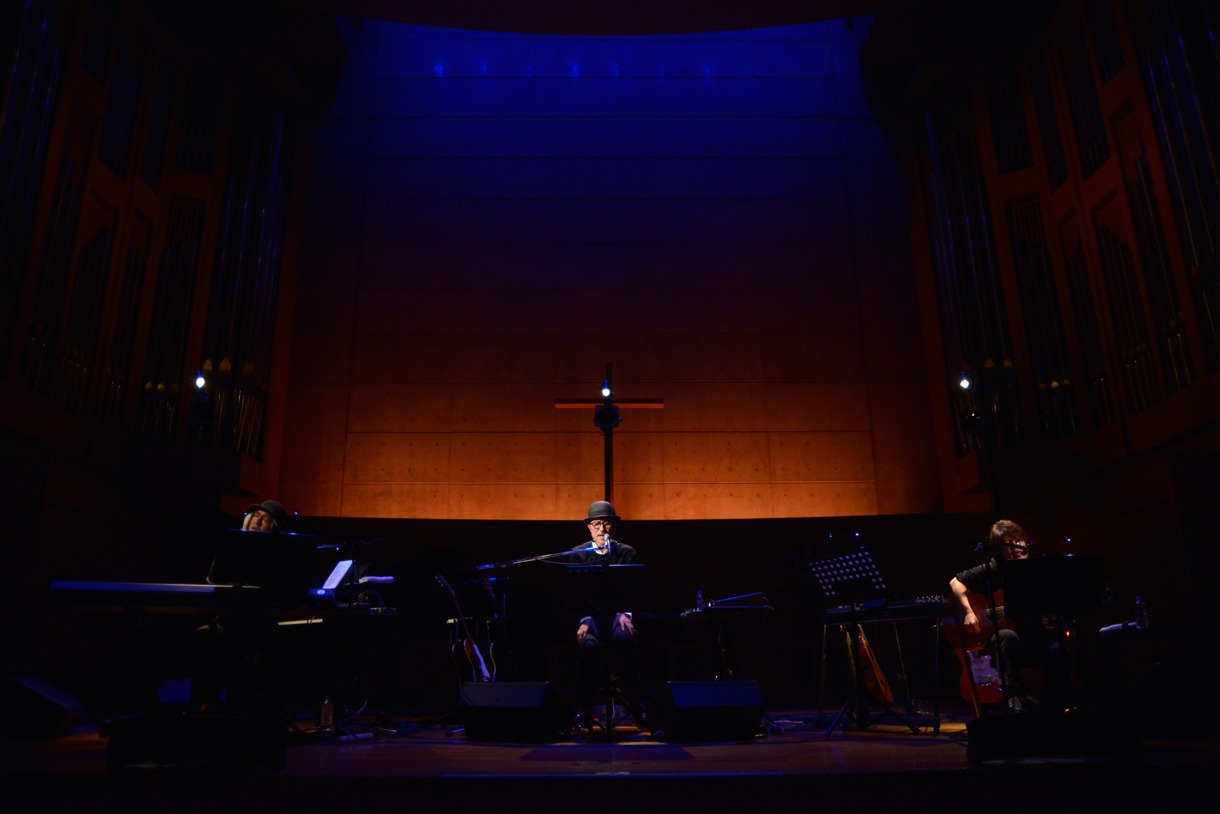 高橋幸宏「Yukihiro Takahashi Especial Live“Heart of Hurt 2014”」東京・キリスト品川教会 グローリア・チャペル公演の様子。