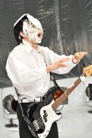 クリームまみれになった歌広場淳（Be-su）。