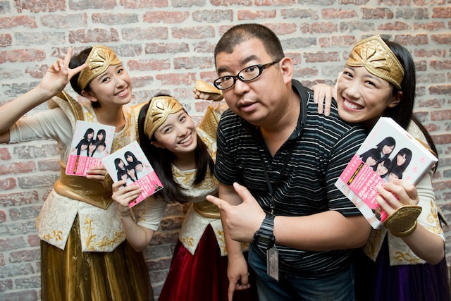 左から玉井詩織、百田夏菜子、川上アキラ、高城れに。