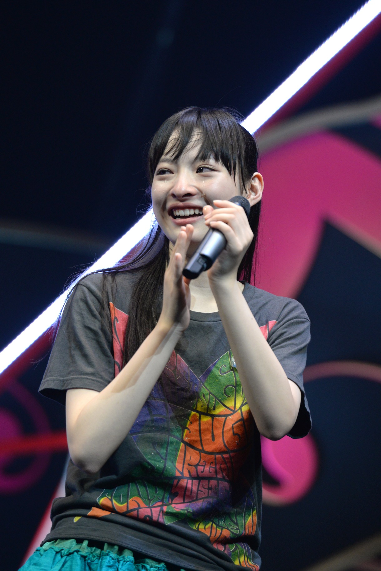 松野莉奈