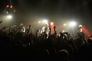 HaKU「HaKU “シンバイオシス” Release TOUR 2014」東京公演の様子。