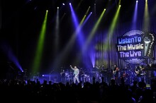 槇原敬之「Listen To The Music The Live ～うたのお☆も☆て☆な☆し」の様子。写真は愛知・名古屋国際会議場センチュリーホール公演時のもの。（撮影：釘野孝宏）