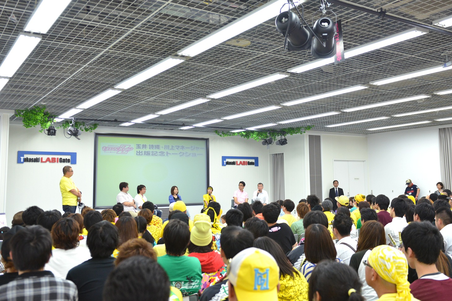 トークショーの様子。