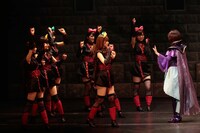 乃木坂46「16人のプリンシパル trois」2幕の様子。 (c)乃木坂46LLC