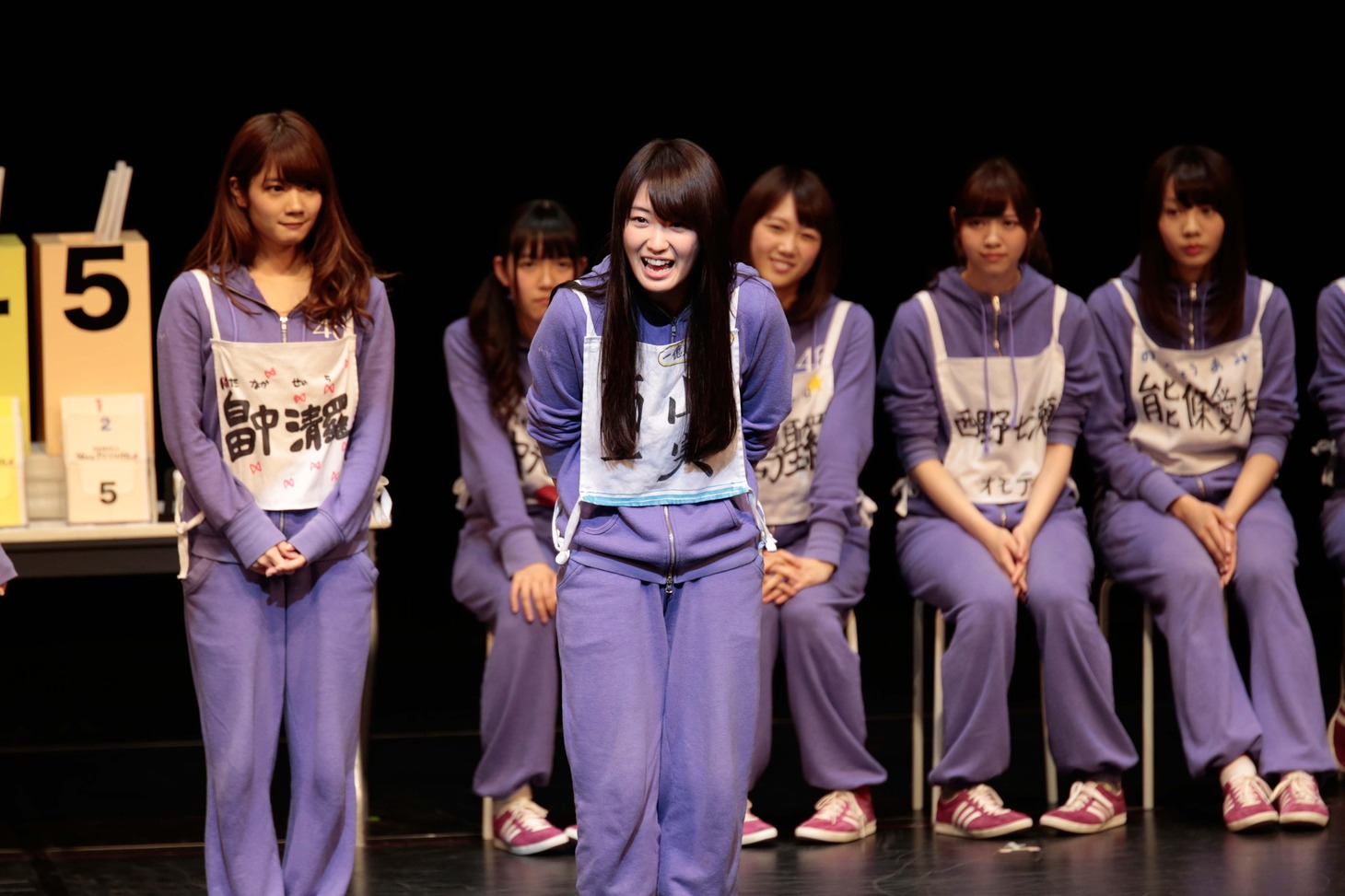 乃木坂46「16人のプリンシパル trois」1幕の様子。 (c)乃木坂46LLC