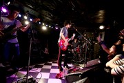 Kidori Kidoriのライブの様子。(撮影:スズキコウヘイ)