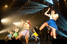 「PASSPO☆結成5周年 カウントUPツアー 前編」の様子。