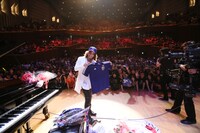 「YOSHIKI CLASSICAL WORLD TOUR 2014」東京・東京芸術劇場公演の様子。