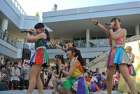 Cheeky Parade「Together」リリースイベントの様子。