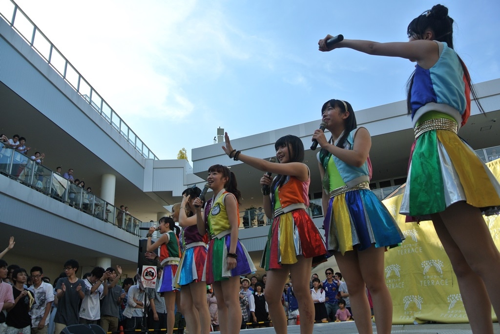Cheeky Parade「Together」リリースイベントの様子。