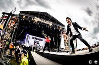 Skindredと共演するKenta Koie（Vo）。（Photo by JulenPhoto[Julen Esteban-Pretel]）