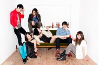 SEAGULL SCREAMING KISS HER KISS HER