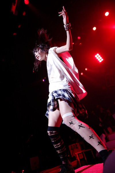 LiSA「LiVE is Smile Always ～LANDSPACE～」の様子。（Photo by hajme kamiiisaka）